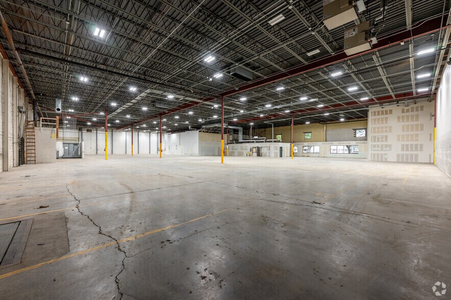 More Photos Of 1810 S Lynhurst Dr, Indianapolis Unknown For Lease