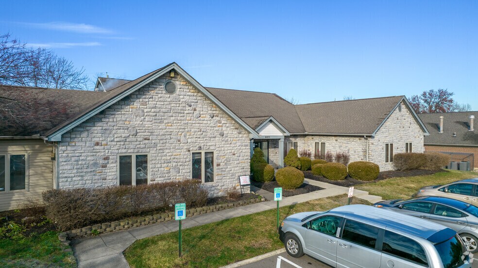 More Photos Of 5957-6011 Cleveland Ave, Columbus Medical For Lease