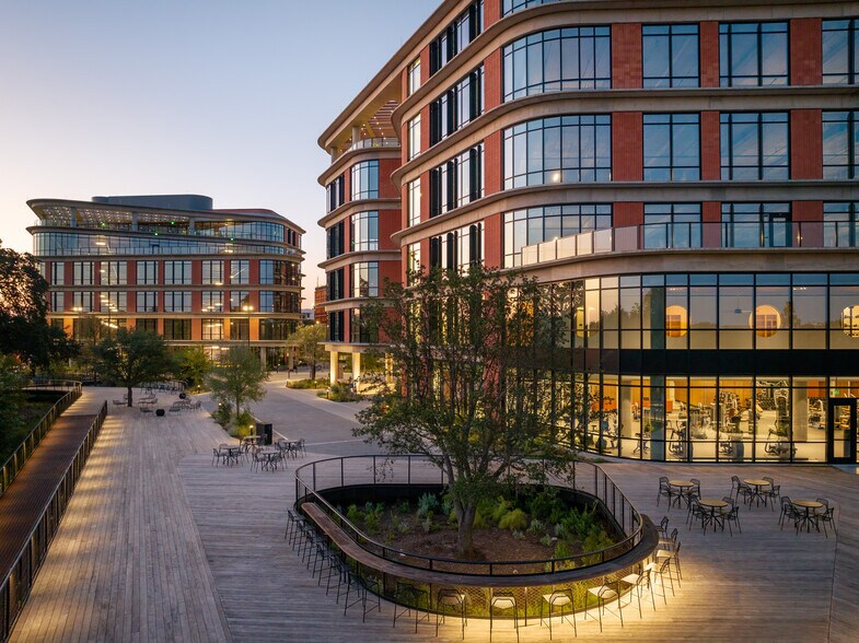 More Photos Of 1017 Springdale Rd, Austin Unknown For Lease