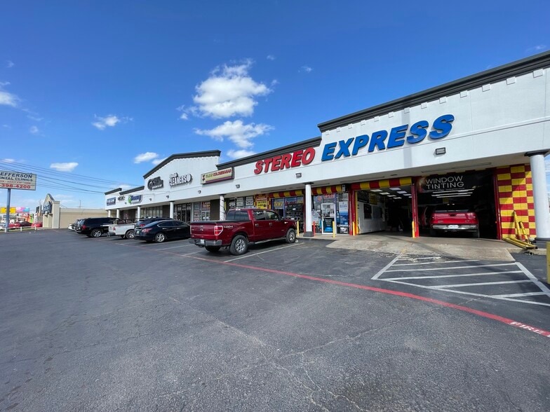 More Photos Of 1402-1406 S Buckner Blvd, Dallas Unknown For Lease