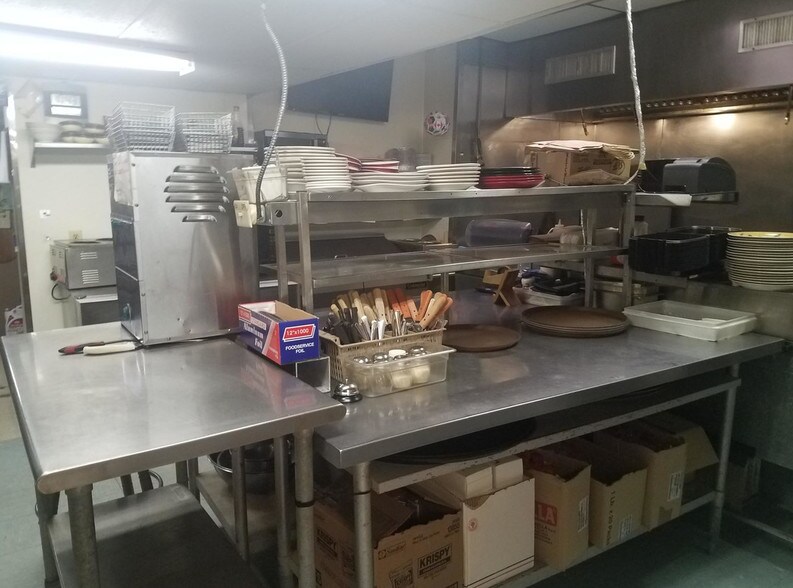More Photos Of 6418 Chambersburg Rd, Fayetteville Restaurant For Sale