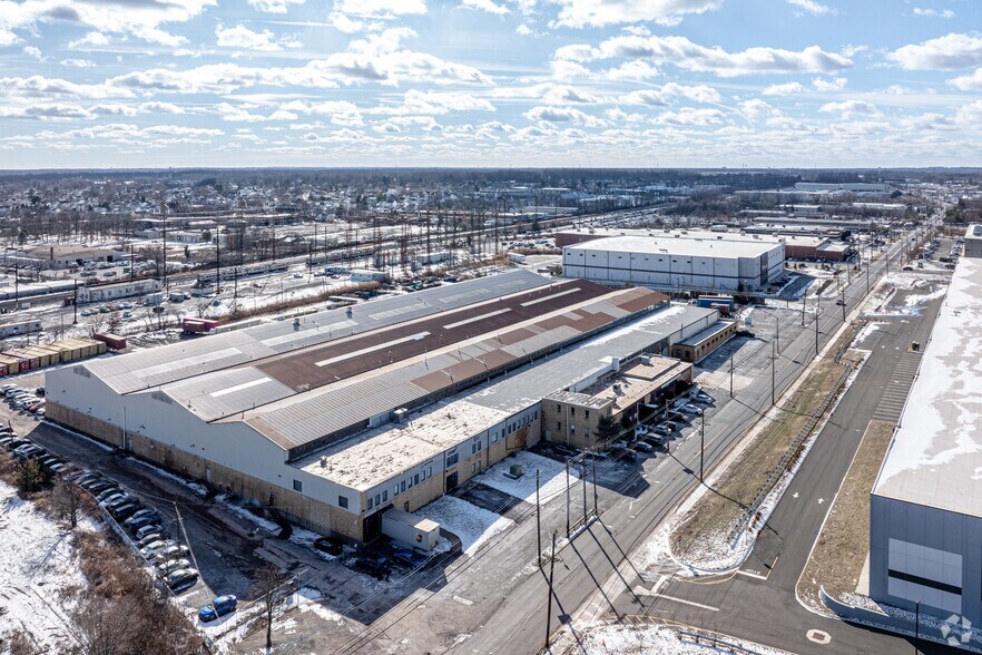 More Photos Of 502 Jersey Ave, New Brunswick Warehouse For Lease