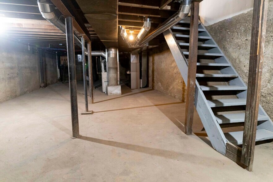 More Photos Of 14536 E Jefferson Ave, Detroit Storefront Retail Residential For Sale