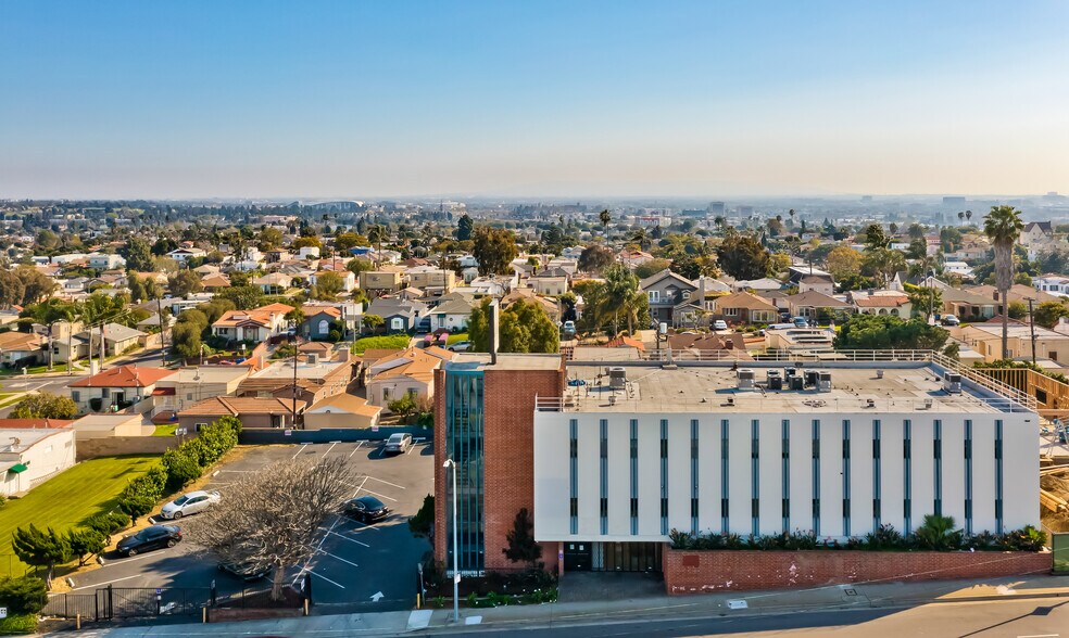 Primary Photo Of 4314 W Slauson Ave, Los Angeles Medical For Lease