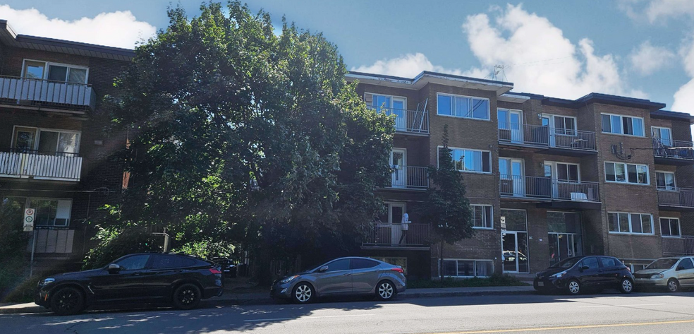 Primary Photo Of 5730 Rue De Salaberry, Montréal Apartments For Sale