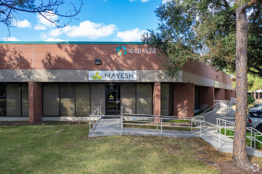 Primary Photo Of 448-470 Garden Oaks Blvd, Houston Warehouse For Lease