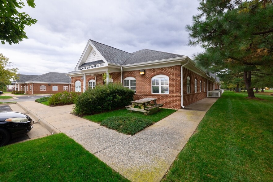 More Photos Of 7481 Right Flank Rd, Mechanicsville Medical For Sale