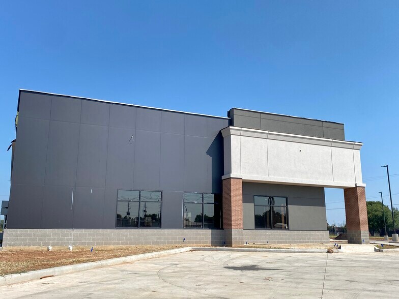 More Photos Of 1500 Swan Lake Road, Bossier City Office For Lease