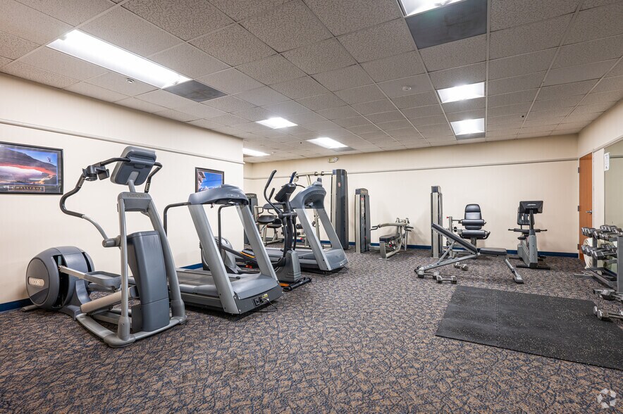 More Photos Of 7501 Boulder View Dr, North Chesterfield Unknown For Lease