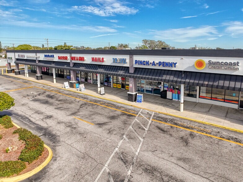 More Photos Of US Highway 19, Holiday General Retail For Lease