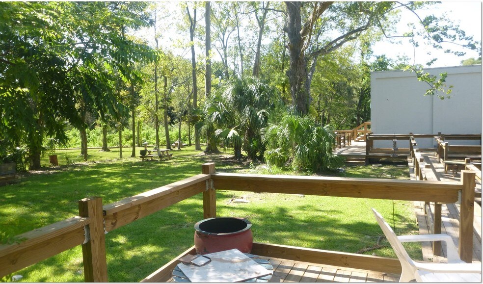 More Photos Of 2385 Corbett St, Jacksonville Warehouse For Lease