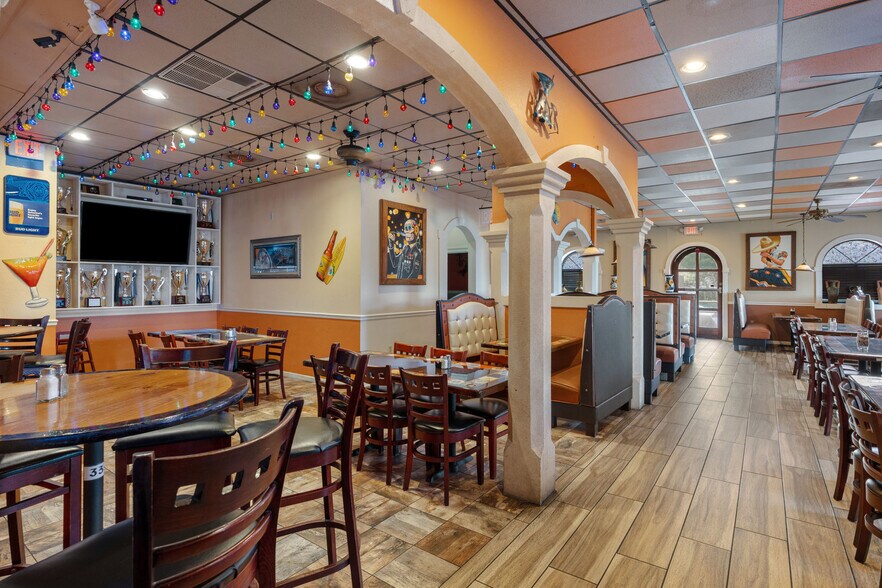 More Photos Of 480 Mary Esther Blvd NW, Fort Walton Beach Restaurant For Lease