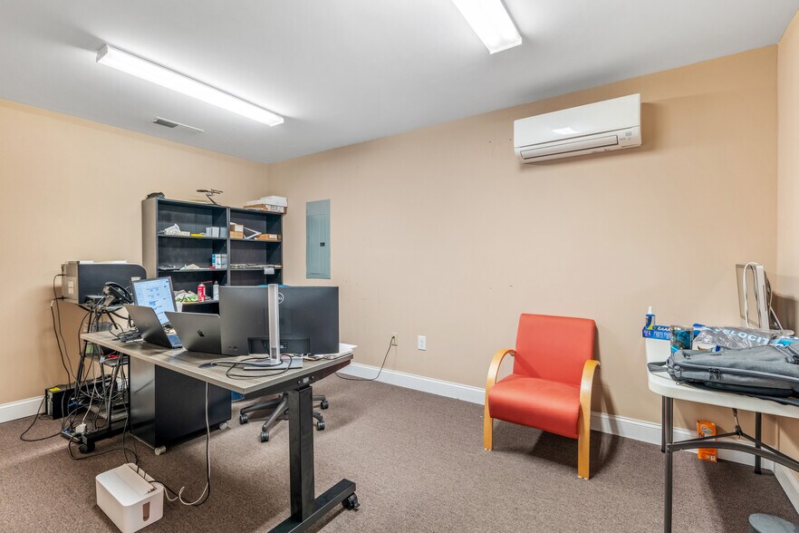 More Photos Of 8205 B and G Ct, Stokesdale Manufacturing For Lease
