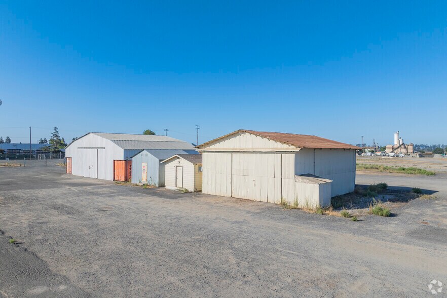More Photos Of 2301 Napa Vallejo Hwy, Napa Land For Lease