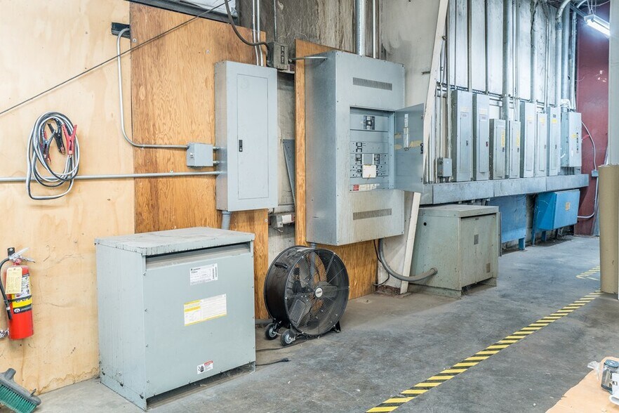 More Photos Of 1803 Abutment Rd, Dalton Warehouse For Sale