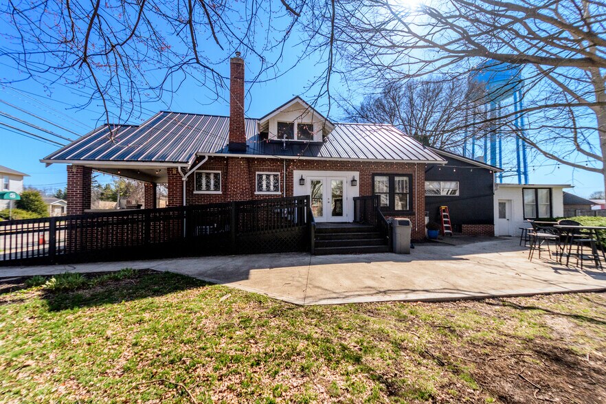 More Photos Of 179 E Main St, Plain City Loft Creative Space For Lease