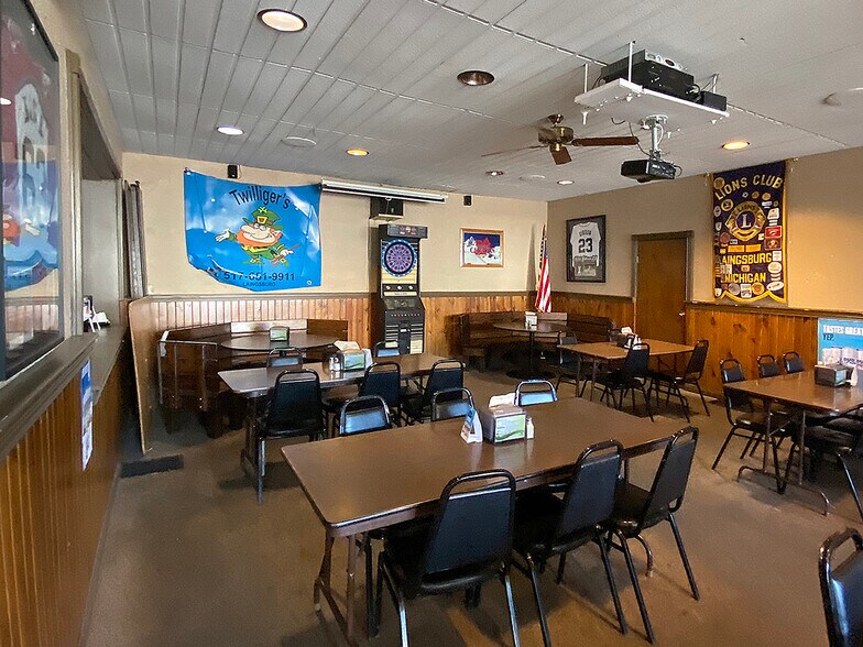 More Photos Of 116 E Grand River Rd, Laingsburg Restaurant For Sale