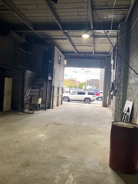 More Photos Of 142 Conover St, Brooklyn Warehouse For Lease