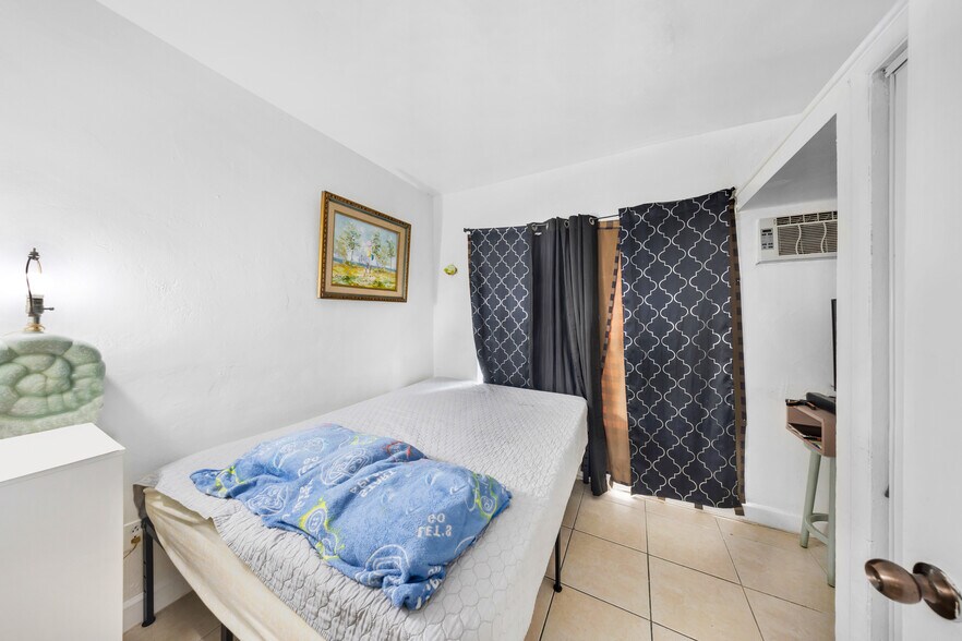 More Photos Of 1035 NW 4th St, Miami Apartments For Sale