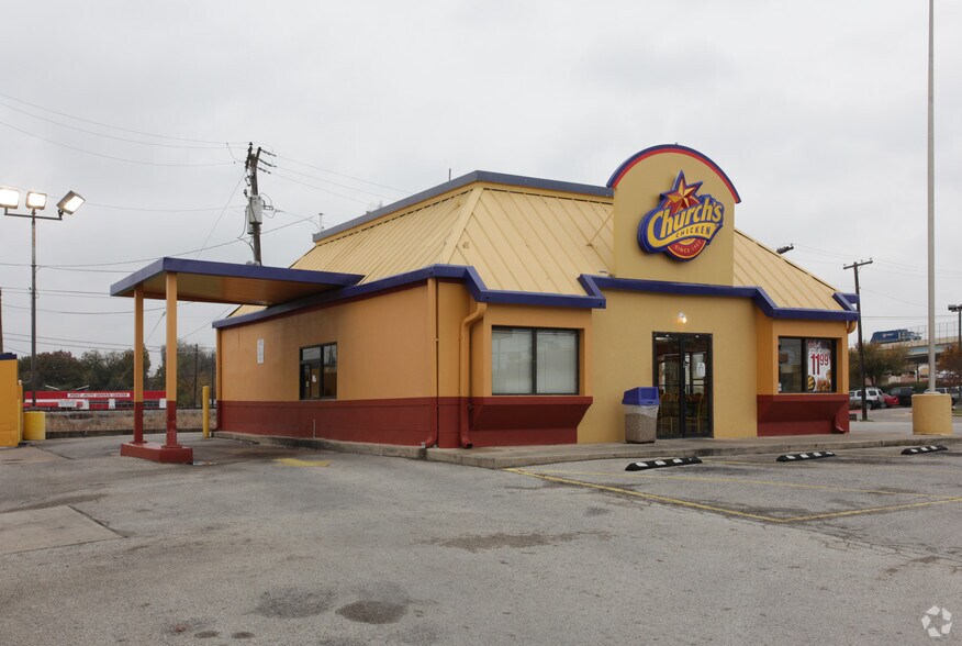 More Photos Of 901 E Main St, Grand Prairie Fast Food For Lease