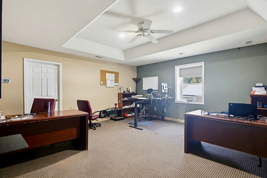 More Photos Of 1584 Deer Park Rd, Finksburg Warehouse For Lease