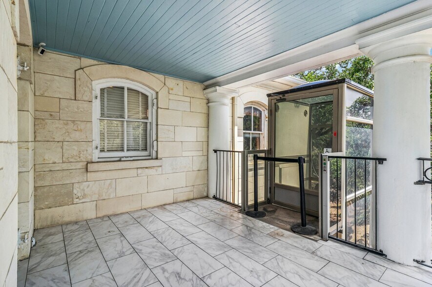 More Photos Of 7735 Mocking Bird Ln, San Antonio Lodge Meeting Hall For Sale