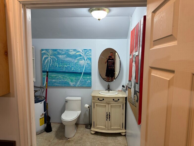 More Photos Of 330 Ohukai Rd, Kihei Light Manufacturing For Sale