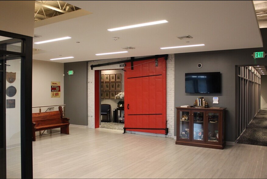 More Photos Of 307 S Eaton St, Baltimore Office For Sale