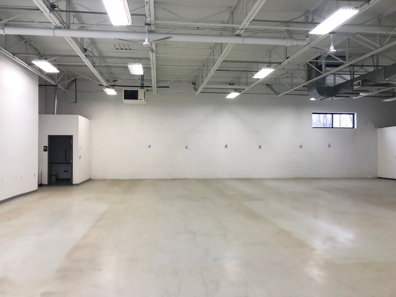 More Photos Of 30 Three Tun Rd, Frazer Light Distribution For Lease
