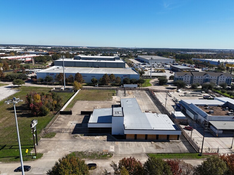 More Photos Of 14908 N I-45, Houston Industrial For Lease