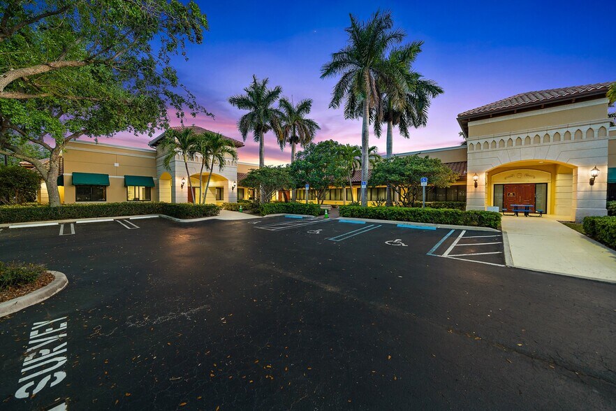 More Photos Of 500 Columbia Dr, West Palm Beach Office For Lease