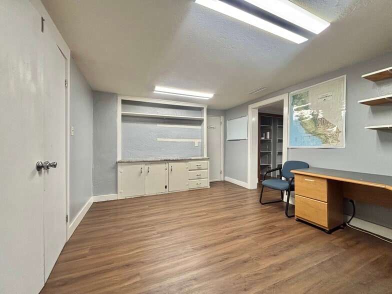 More Photos Of 1605 Capitola Rd, Santa Cruz Office For Lease