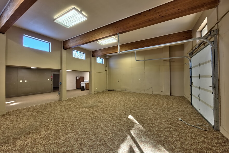 More Photos Of 2087 James Ave, South Lake Tahoe Warehouse For Sale