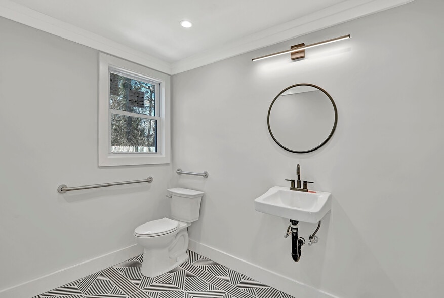 More Photos Of 2306 Church Rd, Cherry Hill Office For Sale