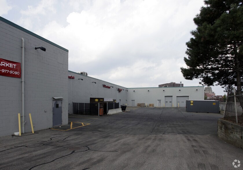 More Photos Of 100 Granite St, Quincy General Retail For Lease