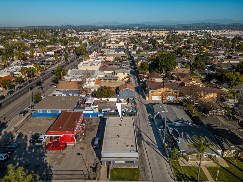 More Photos Of 111 E Wilhelmina St, Anaheim Auto Repair For Lease