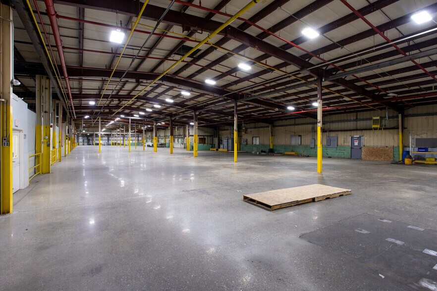 More Photos Of 125 Pecks Rd, Pittsfield Warehouse For Sale