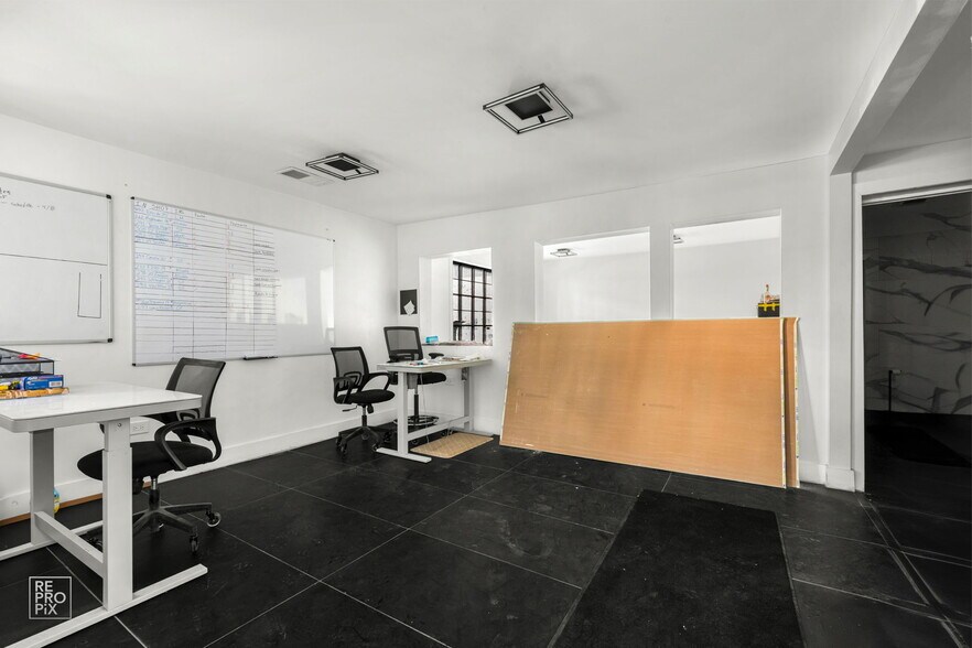 More Photos Of 1123 W Catalpa Ave, Chicago Industrial For Lease