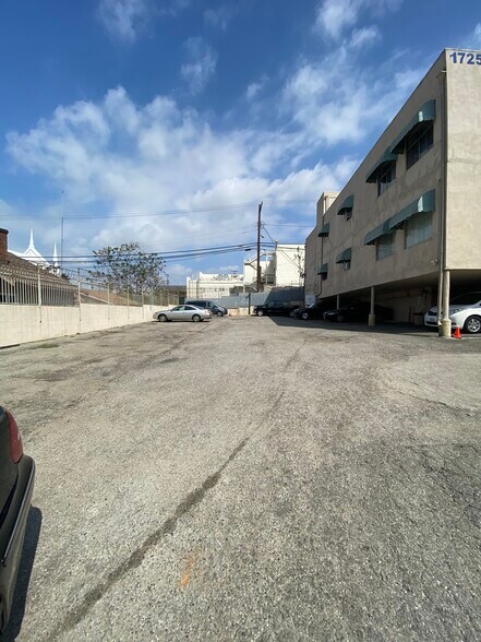 More Photos Of 1725 Beverly Blvd, Los Angeles Medical For Lease