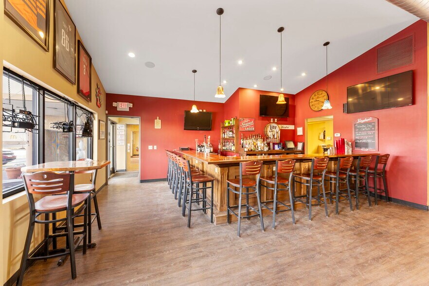 More Photos Of 1850 John Fries Hwy, Quakertown Restaurant For Sale