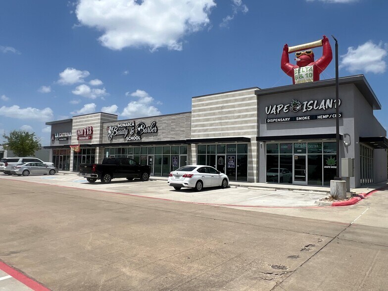 More Photos Of 6324 West, Houston Storefront Retail Office For Lease