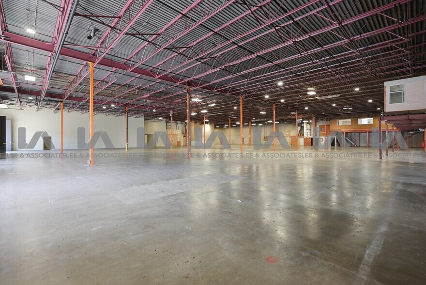 More Photos Of 18788 96th Ave, Surrey Warehouse For Lease