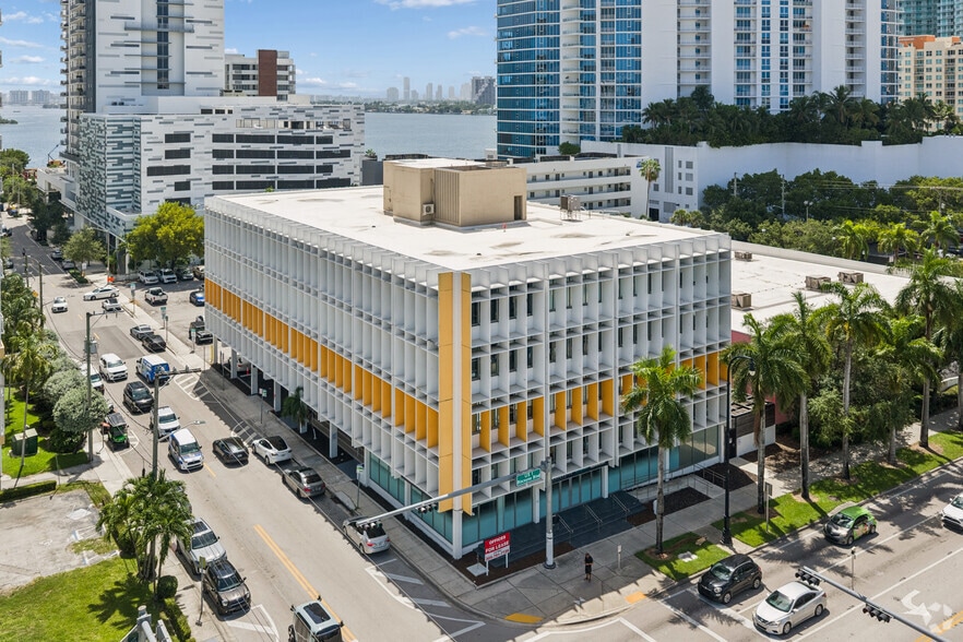 More Photos Of 2125 Biscayne Blvd, Miami Coworking Space