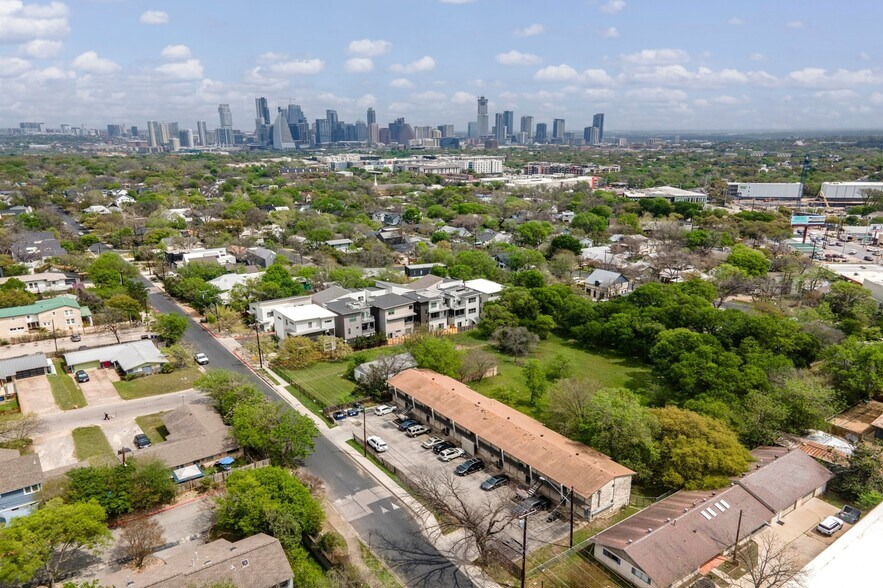 More Photos Of 2115 Goodrich Ave, Austin Apartments For Sale