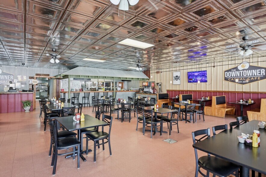 More Photos Of 715 1st Corso, Nebraska City Restaurant For Sale