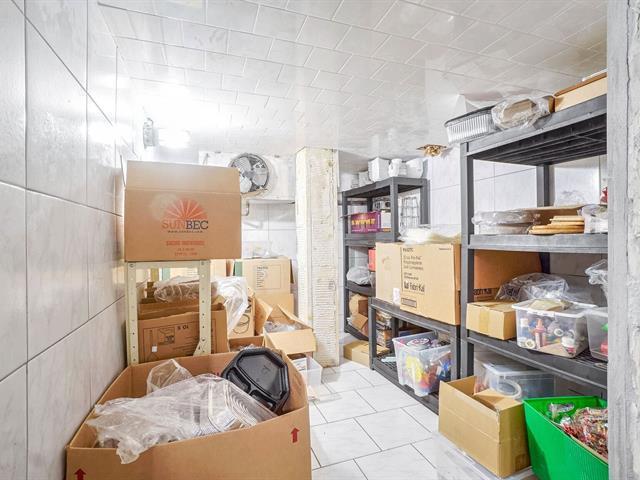 More Photos Of 2351-2357 Rue Jean-Talon E, Montréal Storefront Retail Residential For Lease