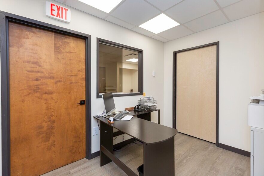 More Photos Of 69 Pondfield Rd, Bronxville Office For Sale