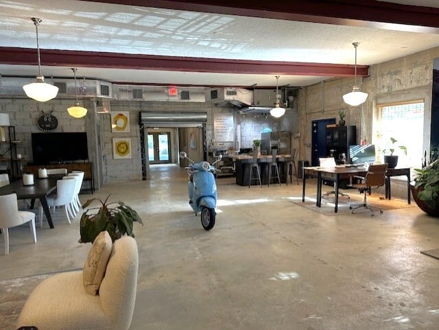More Photos Of 5400 NE 4 Ct, Miami Storefront Retail Office For Lease