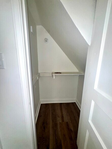 More Photos Of 3612 Park Ave, Memphis General Retail For Sale