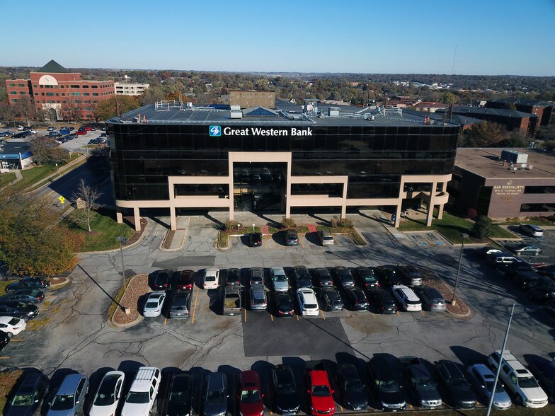 Primary Photo Of 9290 W Dodge Rd, Omaha Office For Lease